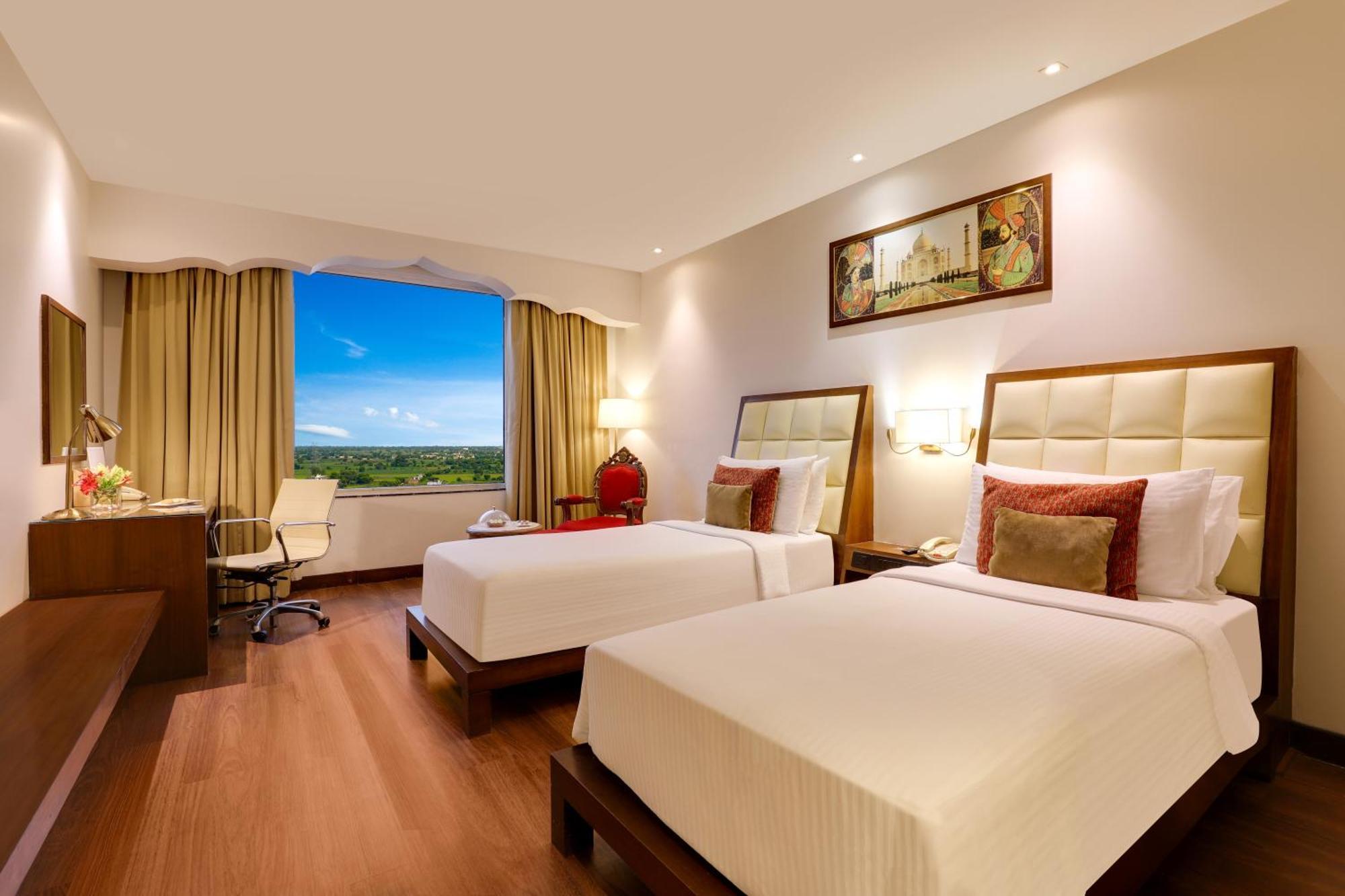 Saura Hotel, Agra - A Club Mahindra Associate Exterior foto