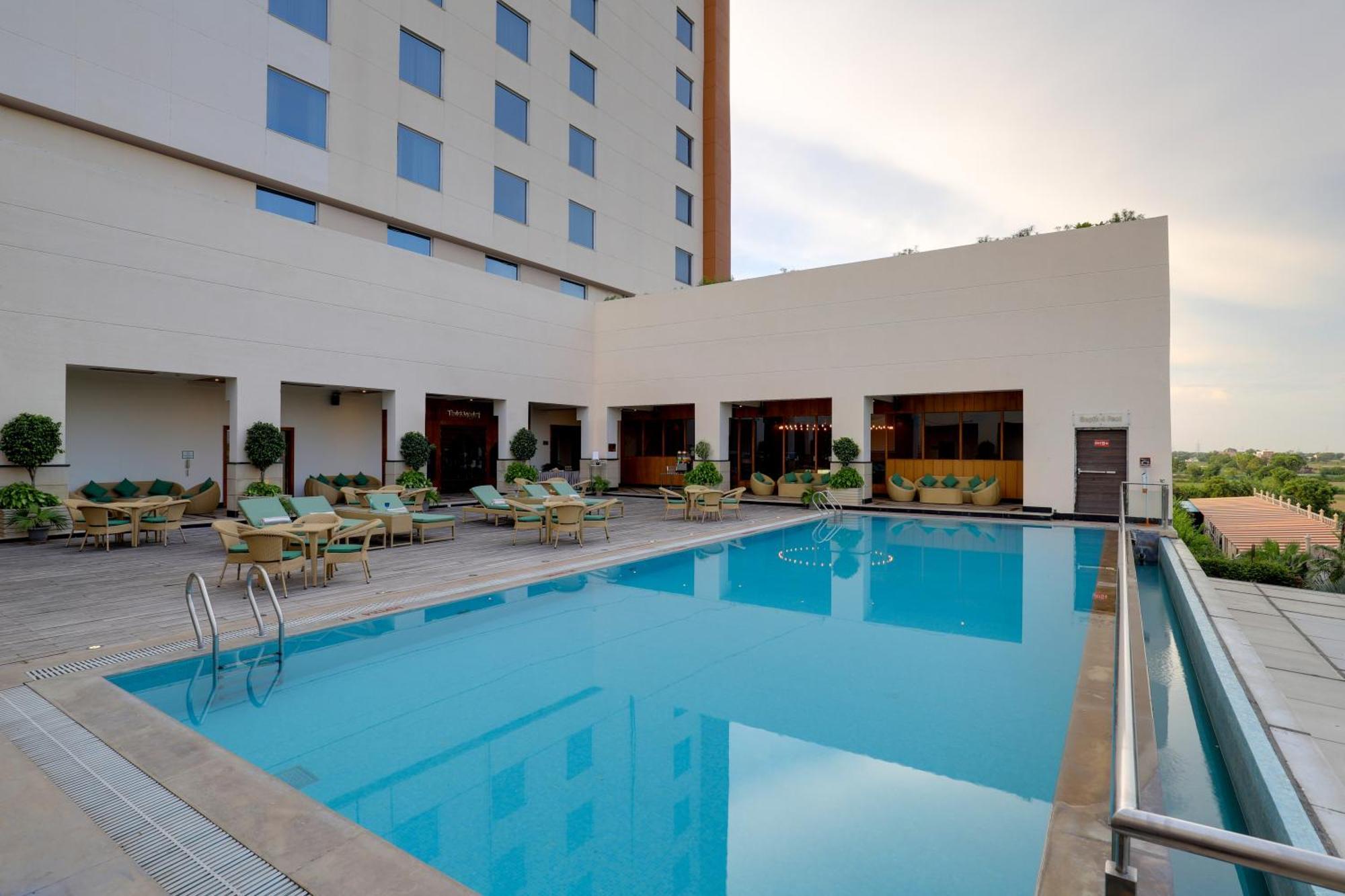 Saura Hotel, Agra - A Club Mahindra Associate Exterior foto