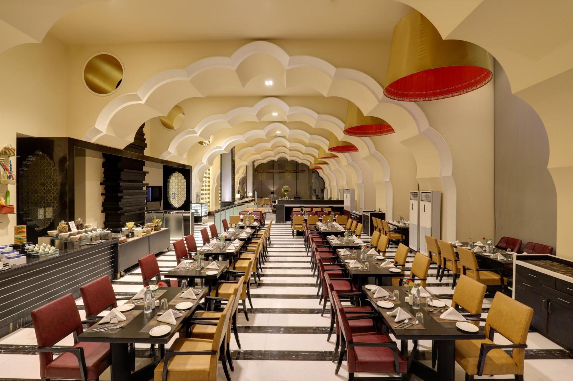 Saura Hotel, Agra - A Club Mahindra Associate Exterior foto