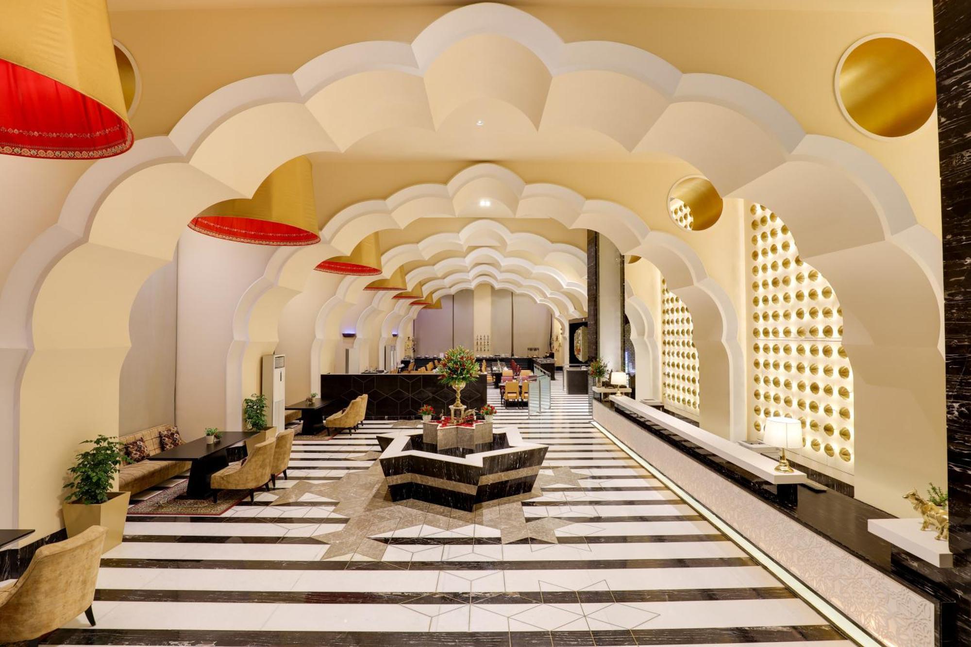 Saura Hotel, Agra - A Club Mahindra Associate Exterior foto