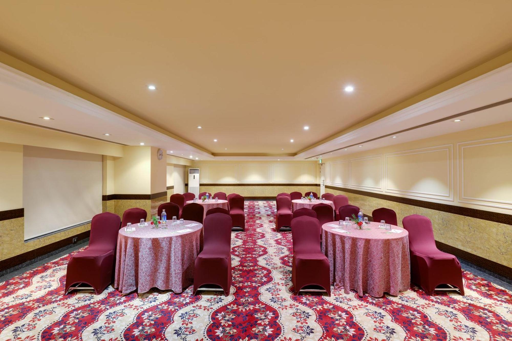 Saura Hotel, Agra - A Club Mahindra Associate Exterior foto